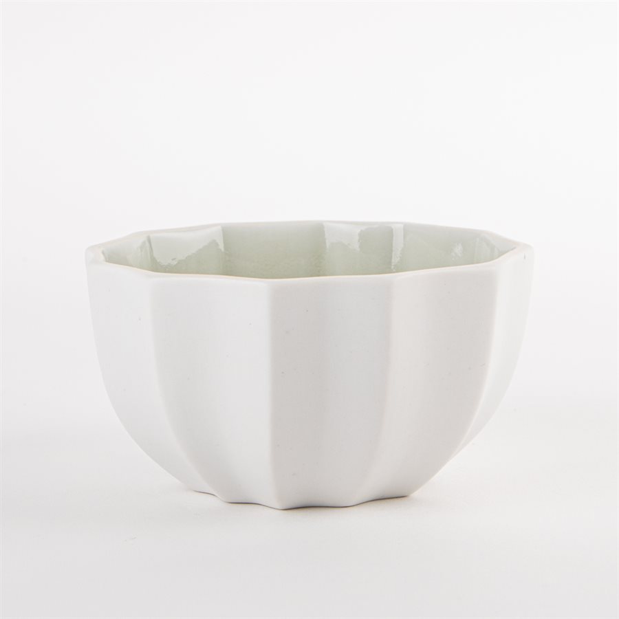 Porcelain umbrella bowl with green interior