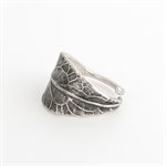 Silver thistle leaf ring