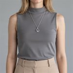 Circle and Pearl Pendant – white pearl