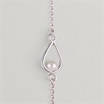 Teardrop and Freshwater Pearl Bracelet – white pearl – M / L