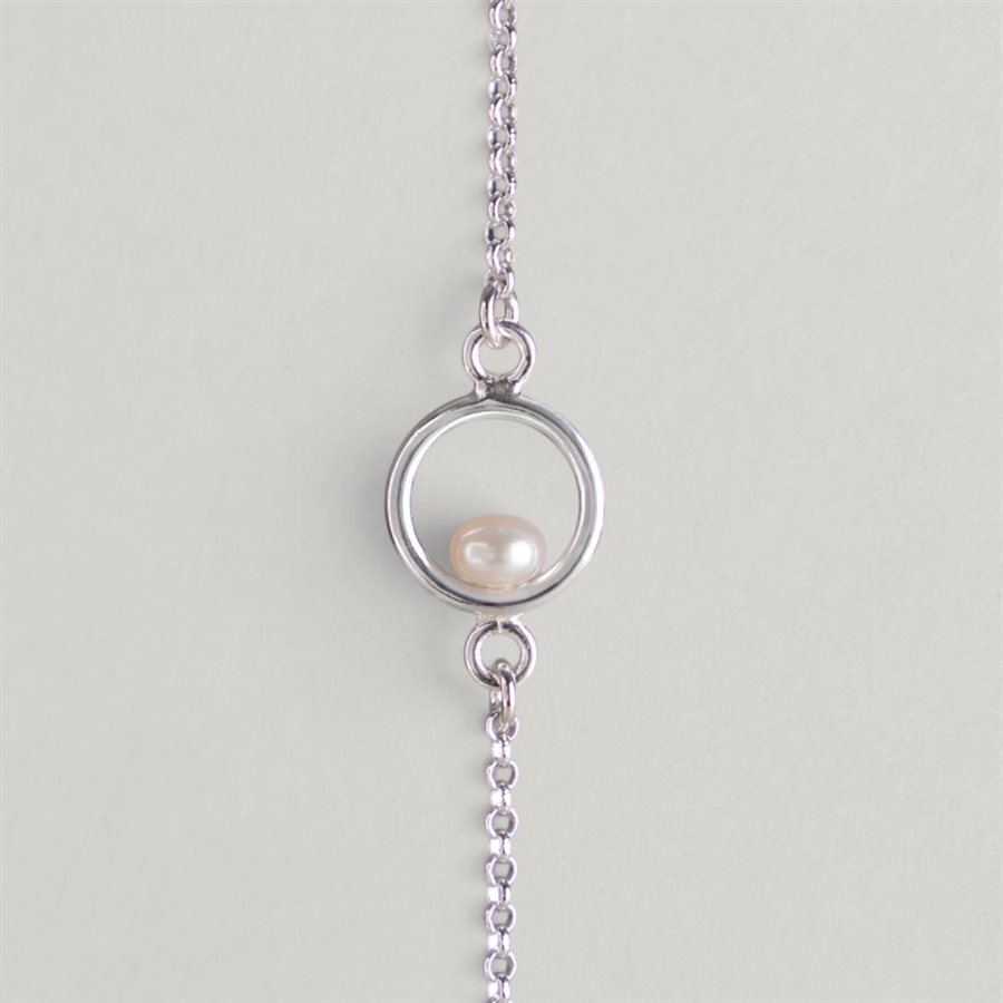 Bracelet Cercle et perle d’eau douce – perle blanche – M / G