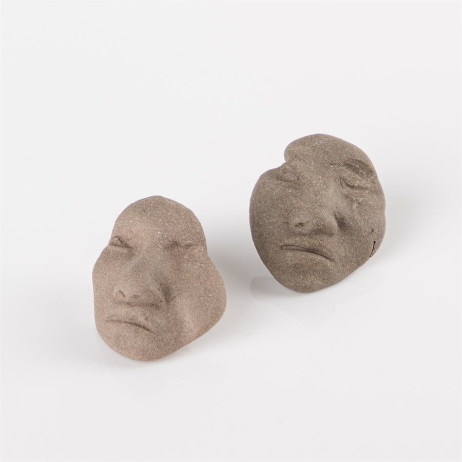 Boucle d'oreille personnage en céramique vendue à l'unité, modèle 3
