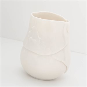 Pinched porcelain glass
