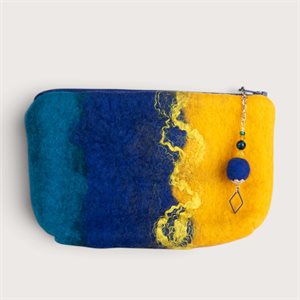 Petite pochette en laine feutrée - Bleue 4