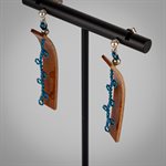 Lace earring and violin piece, model 2