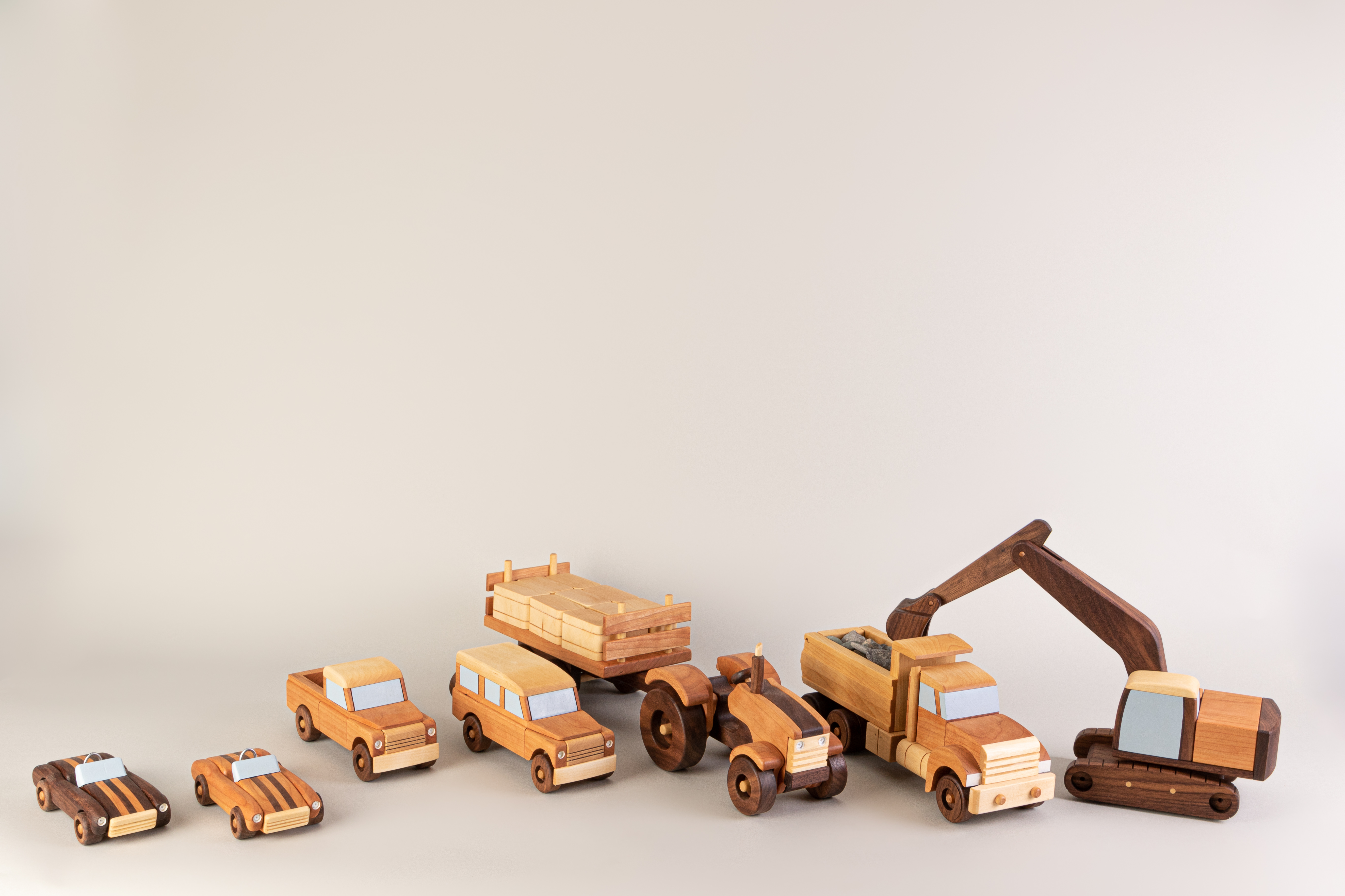 Collection de jouets en bois de l'artiste Dominique Laroche